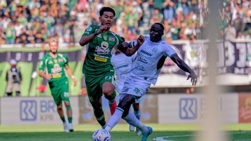 Miguel Pereira Brace, Persebaya Selamat dari Kekalahan Lawan PSS 2-2