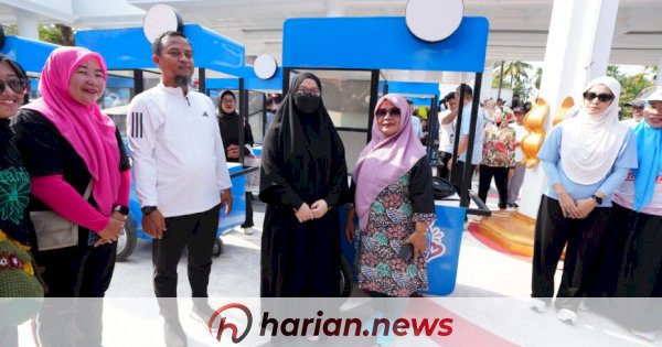 Gubernur Sulsel Serahkan 269 Alat Usaha ke UMKM di Rumah Jabatan, dari Mesin Jahit hingga Mesin Kopi