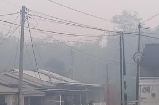 Kabut Asap Karhutla Selimuti Palembang, Kualitas Udara di Unsri Tembus Angka 1.137