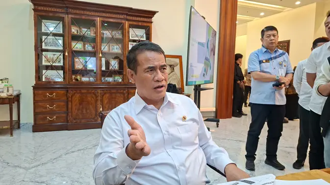 Amran Bagi Tugas 2 Wamentan: Saleh Mustafa Urus Cetak Sawah, Alim Setiawan Kejar Kedelai