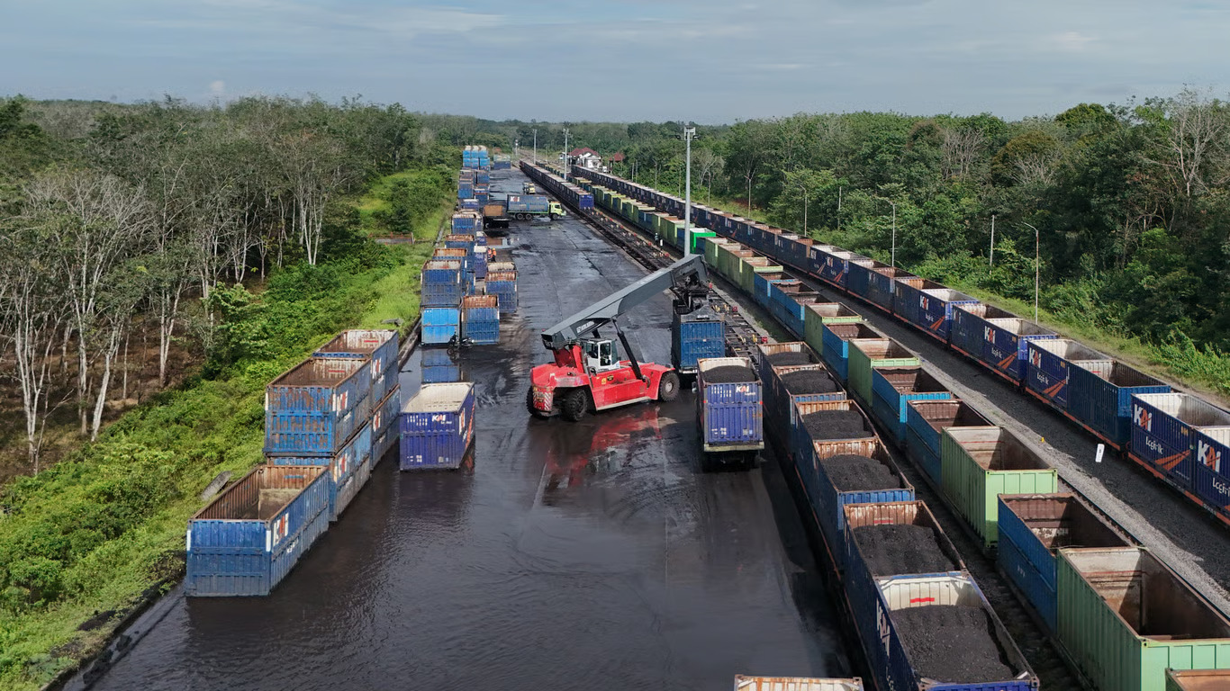 KAI Logistik Catat Volume Bongkar Muat Batu Bara 4,27 Juta Ton pada Triwulan III 2026, Naik 26 Persen