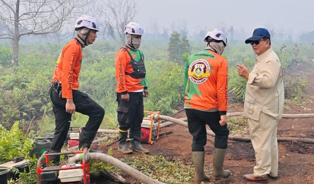 Menteri Kehutanan Tinjau Karhutla Kotim, Bantuan Presiden Rp15 Miliar Diarahkan ke Pemadaman Gambut