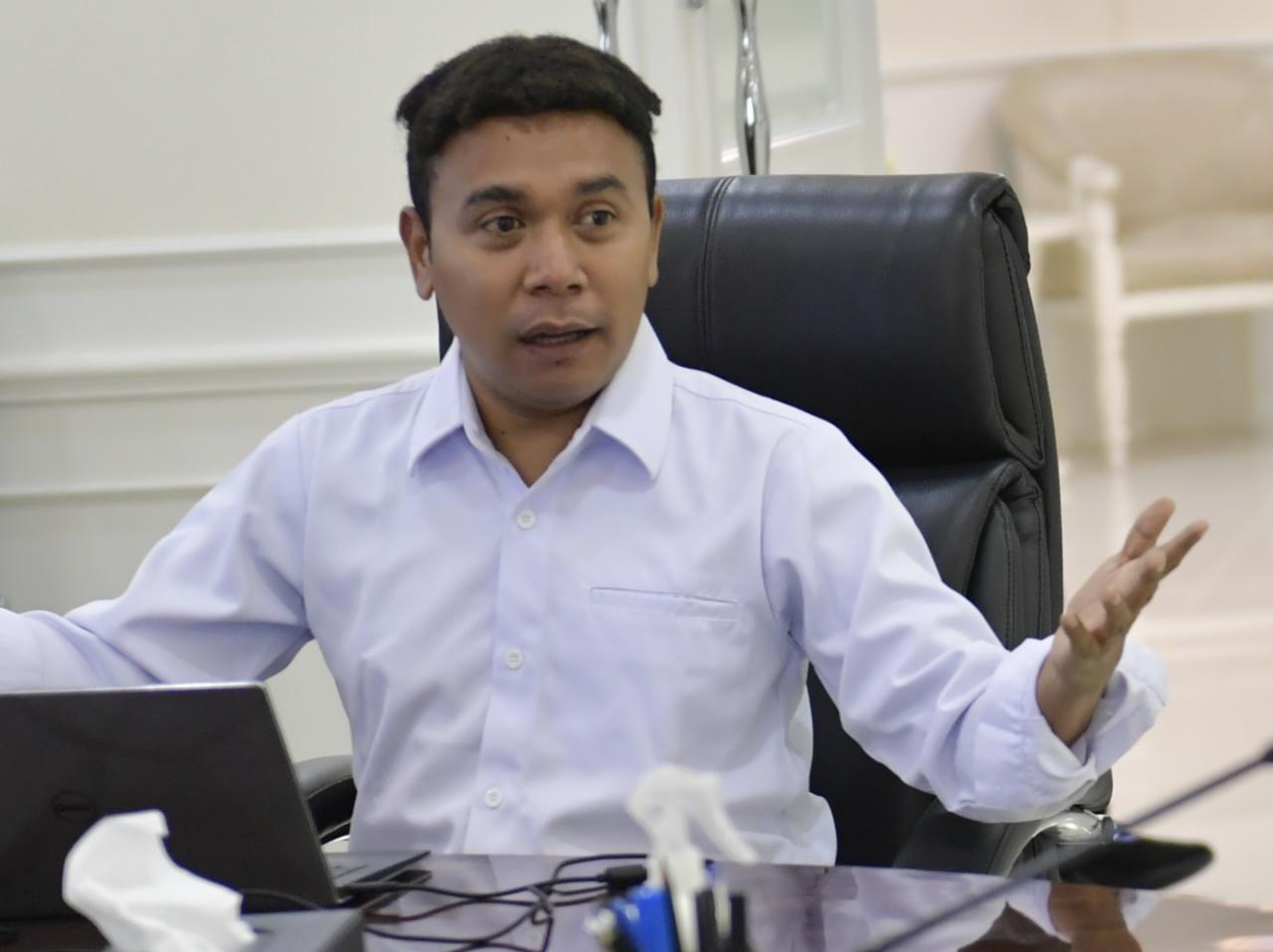 Dua Tahun Prabowo-Gibran, Billy Mambrasar Sebut MBG Jangkau 2.500 Dapur di Papua untuk Tekan Angka Kurang Gizi