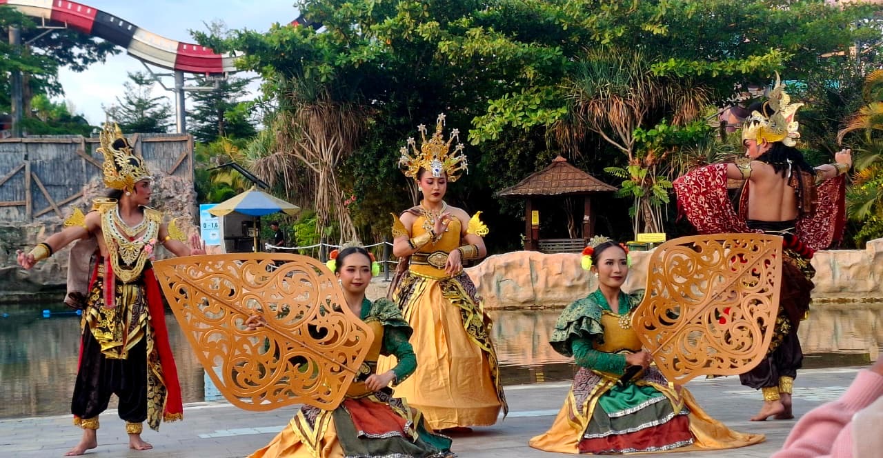 Jogja Bay Waterpark Sleman Gelar Bay Culture Show, Sendratari Ramayana di Tepi Kolam Ombak Tiap Sabtu