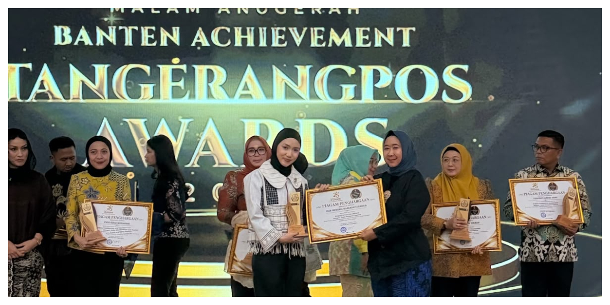 Istri Wakil Wali Kota Cilegon Nur Kusuma Ngarasati Raih Penghargaan Perempuan Inspiratif Berkat Penggerak UMKM Lokal
