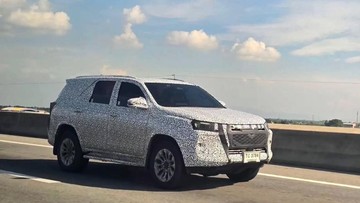 Toyota Fortuner Terbaru Tertangkap Kamera di Thailand, Gril dan Lampu Belakang Berubah