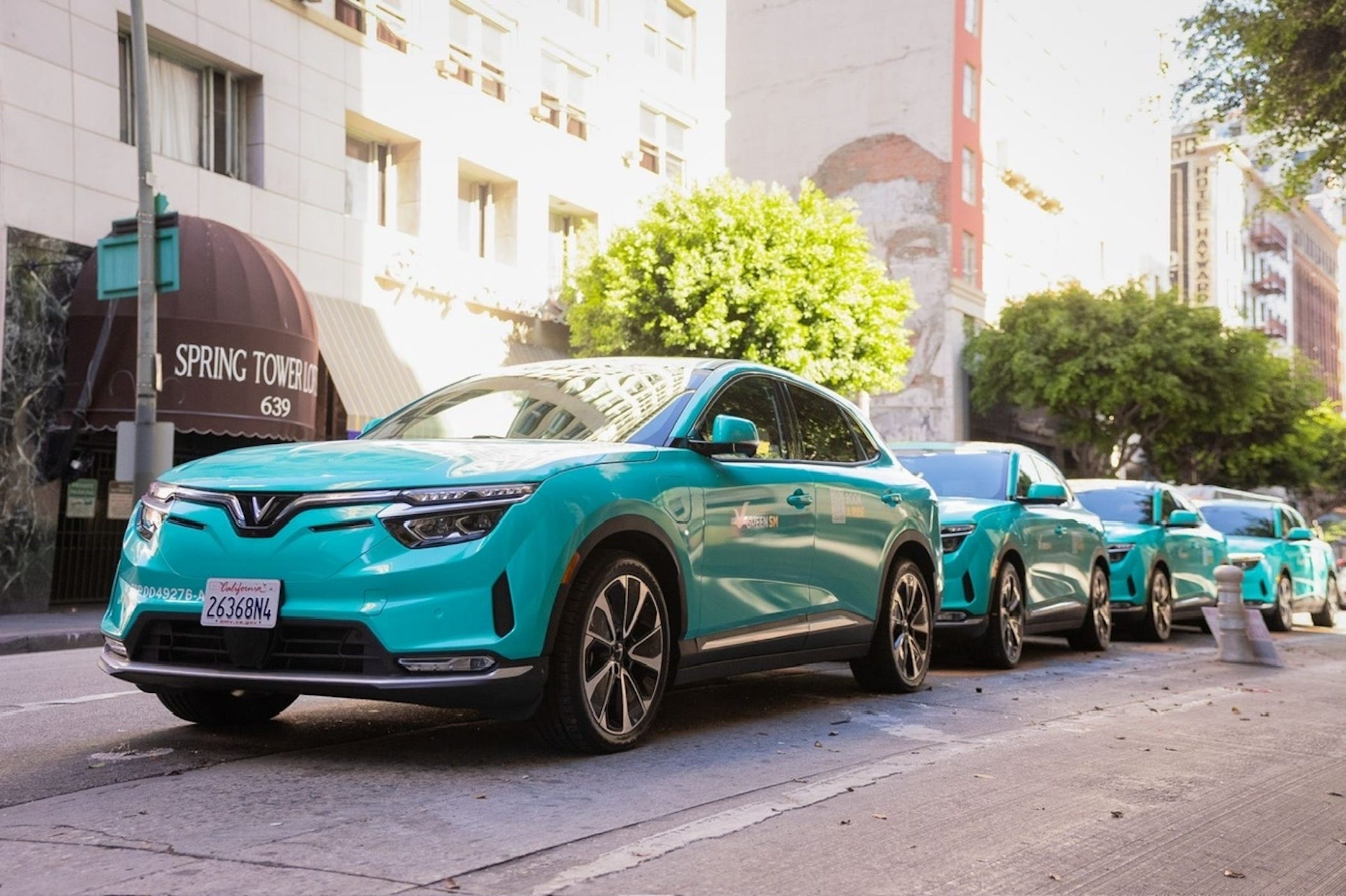 Green SM Operasikan 500 VinFast VF8 untuk Layanan Taksi Listrik di Los Angeles