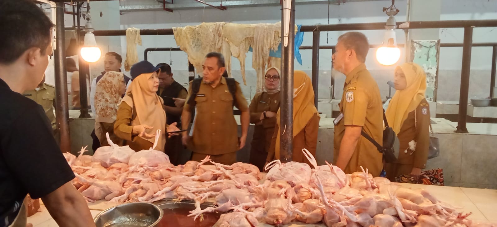 Diskumperindag dan TPID Gorontalo Pantau Harga di Pasar Sentral, 90 Persen Beras Pasokan Luar Daerah