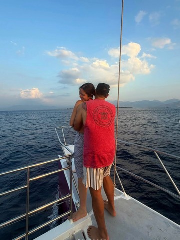Nia Ramadhani Liburan ke Gili Trawangan, Pamer Kemesraan dengan Ardi Bakrie