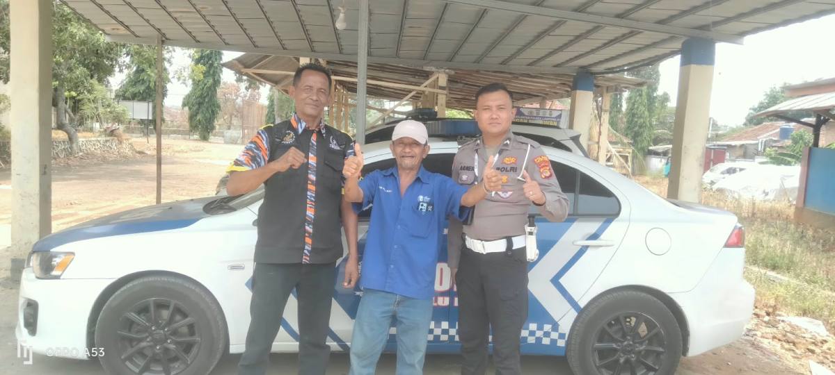Satlantas Polres Lampung Utara Serahkan Barang Korban Kecelakaan Tanpa Biaya, GMBI Beri Apresiasi