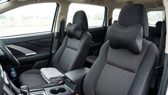 Bantal Leher Mobil untuk Road Trip: 4 Pilihan Memory Foam dan Harganya