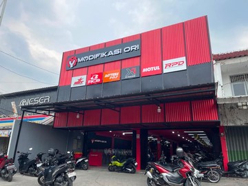 Speedshop Modifikasi Ori Hadirkan Bengkel Motor Ber-AC dan Ruang Tunggu Nyaman