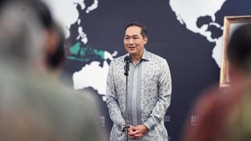Eks Mendag Lutfi Tuding Singapura Tekan MSCI agar IHSG Jatuh, Klaim Tanpa Bukti