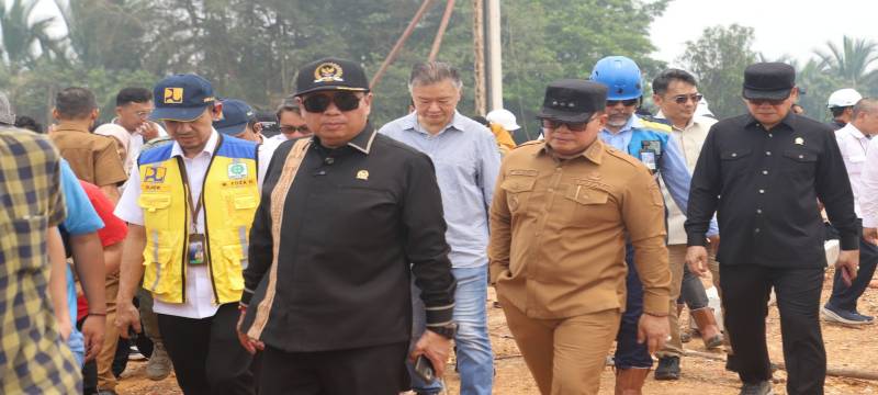 Ketua Komisi V DPR RI Lasarus Tinjau 4 Proyek Infrastruktur di Kubu Raya, Pasar Induk Melati Butuh Rp 50 Miliar