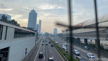 Kualitas Udara Jakarta Memburuk, Pemprov Siapkan Opsi PJJ untuk Siswa