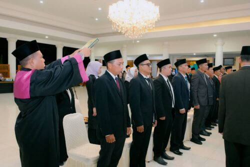 Bupati Lombok Timur Lantik 21 Pejabat Manajerial, Minta Etika Jabatan dan Pelayanan Publik Jadi Prioritas