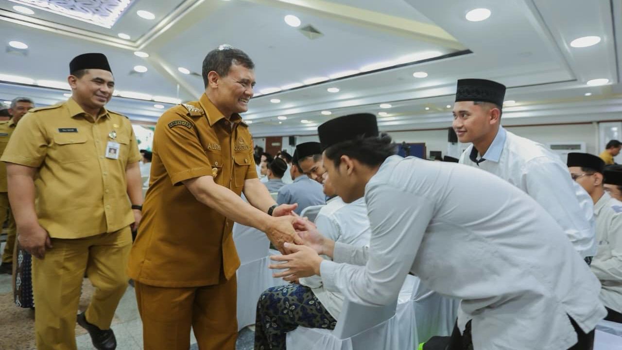 Jelang Hari Santri 2026, Pemprov Jateng Salurkan Beasiswa ke 482 Mahasantri dan Santri Penggerak di Semarang