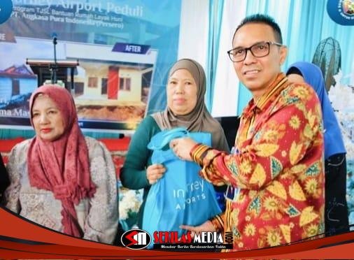 Angkasa Pura Renovasi Rumah Warga Miskin di Zona Penyangga Bandara SMB II