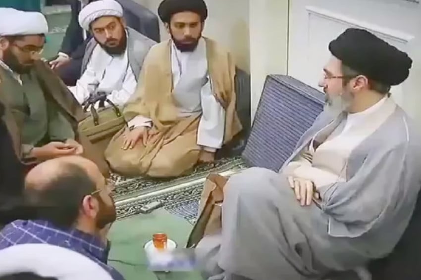 Anggota DPR Iran Serukan Pembuatan Bom Nuklir, Klaim Fatwa Mojtaba Akan Berbeda