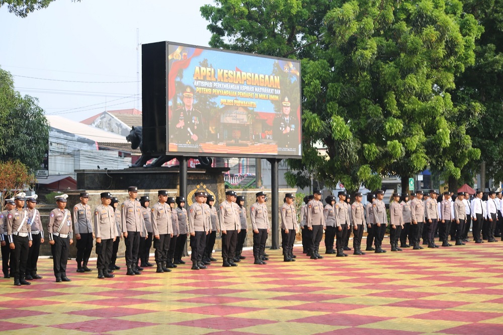 Polres Purwakarta Gelar Apel Kesiapsiagaan Senin Pagi, Cek Dalmas hingga Kendaraan Dinas