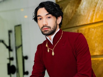 Reza Rahadian Sesalkan Karhutla, Dorong Status Bencana Nasional