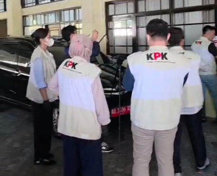 KPK Geledah 7 Ruangan di Gedung B Pemkab Klaten, Termasuk Ruang Kerja Bupati dan Prokopim Setda
