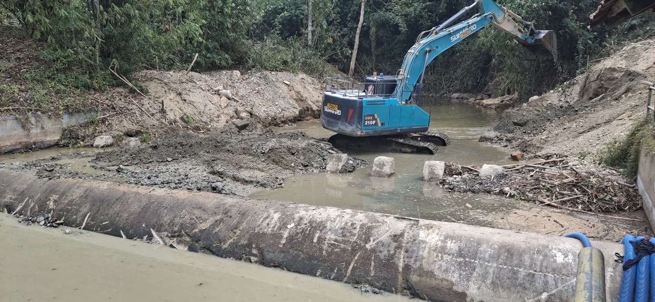 Pani Gold Mine Keruk 30 Meter Sedimen di Intake Air Terang Pohuwato, Pasokan PDAM Tirta Moolango Disiapkan Normal Sebelum Musim Hujan