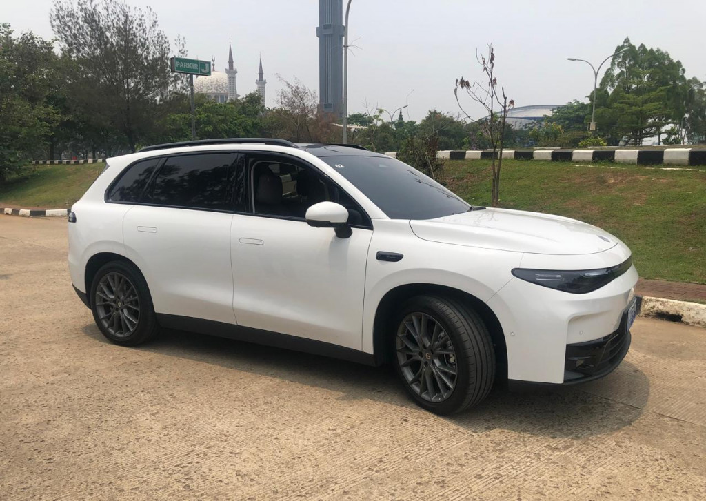 Test Drive Leapmotor C10: Respons 165 kW, Suspensi Kaku, Kabin Sehat