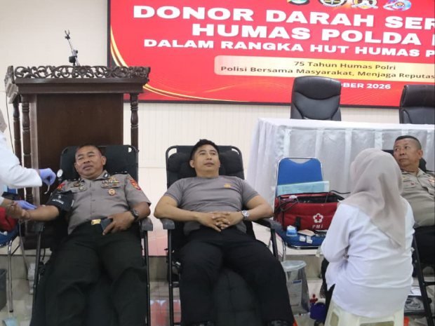 Polda NTB Gelar Donor Darah HUT ke-75 Humas Polri, Libatkan Personel hingga Jurnalis di Mataram