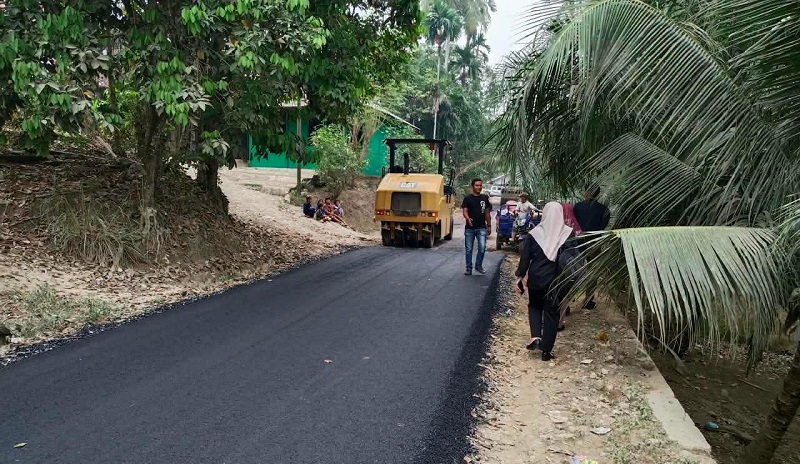 PT Kali Dareh Grup Rampungkan Pengaspalan Jalan Sungai Kilang di Dharmasraya Sepanjang 6 Kilometer