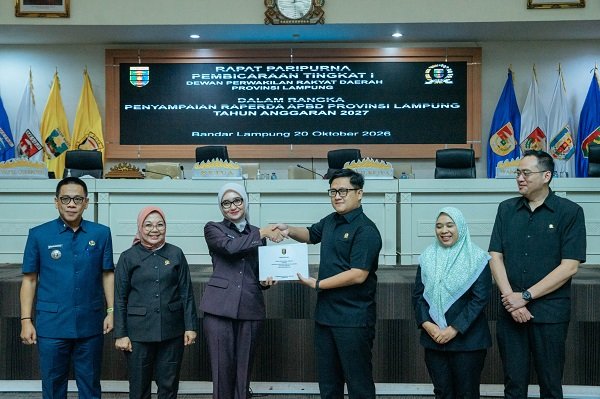 Wagub Lampung Jihan Nurlela Serahkan Raperda APBD 2027 ke DPRD, Belanja Prioritas dan Pelayanan Publik Jadi Fokus