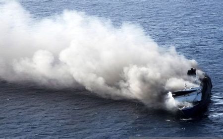 KMP Batumandi Terbakar Saat Akan Sandar di Merak, Semua Penumpang Selamat