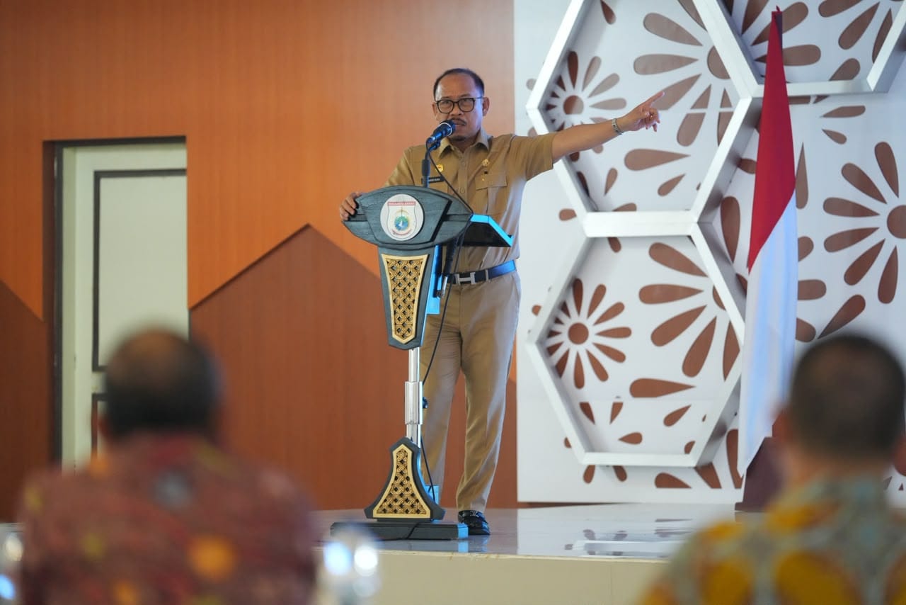 Gubernur Sulbar Minta Bupati Usulkan Desa Blank Spot Listrik, Izin Kawasan Hutan Cukup dari Gubernur