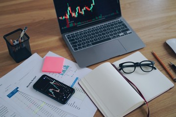 IHSG Melonjak 5,65% ke 5.278,99, TLKM dan BBRI Jadi Motor Penggerak