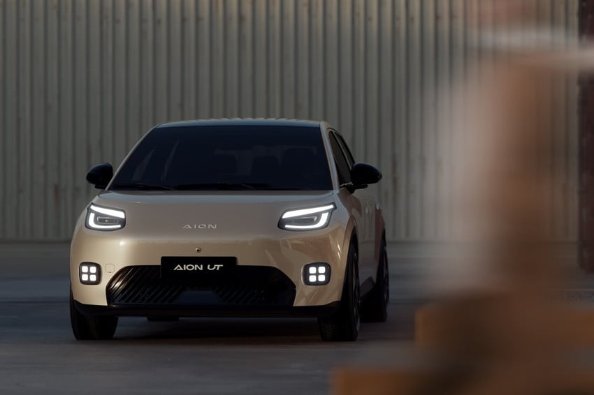 AION UT Bertahan di Puncak Hatchback Listrik Medium, Ini Bekalnya