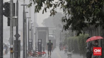 BMKG Prediksi Awal Musim Hujan Mundur, Waspadai Banjir dan Longsor