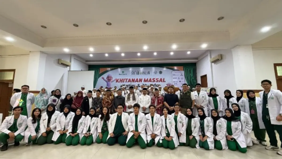 70 Anak di Bekasi Ikut Khitanan Massal Gratis Dokter Muda FK Unjani di Bekasi Islamic Center