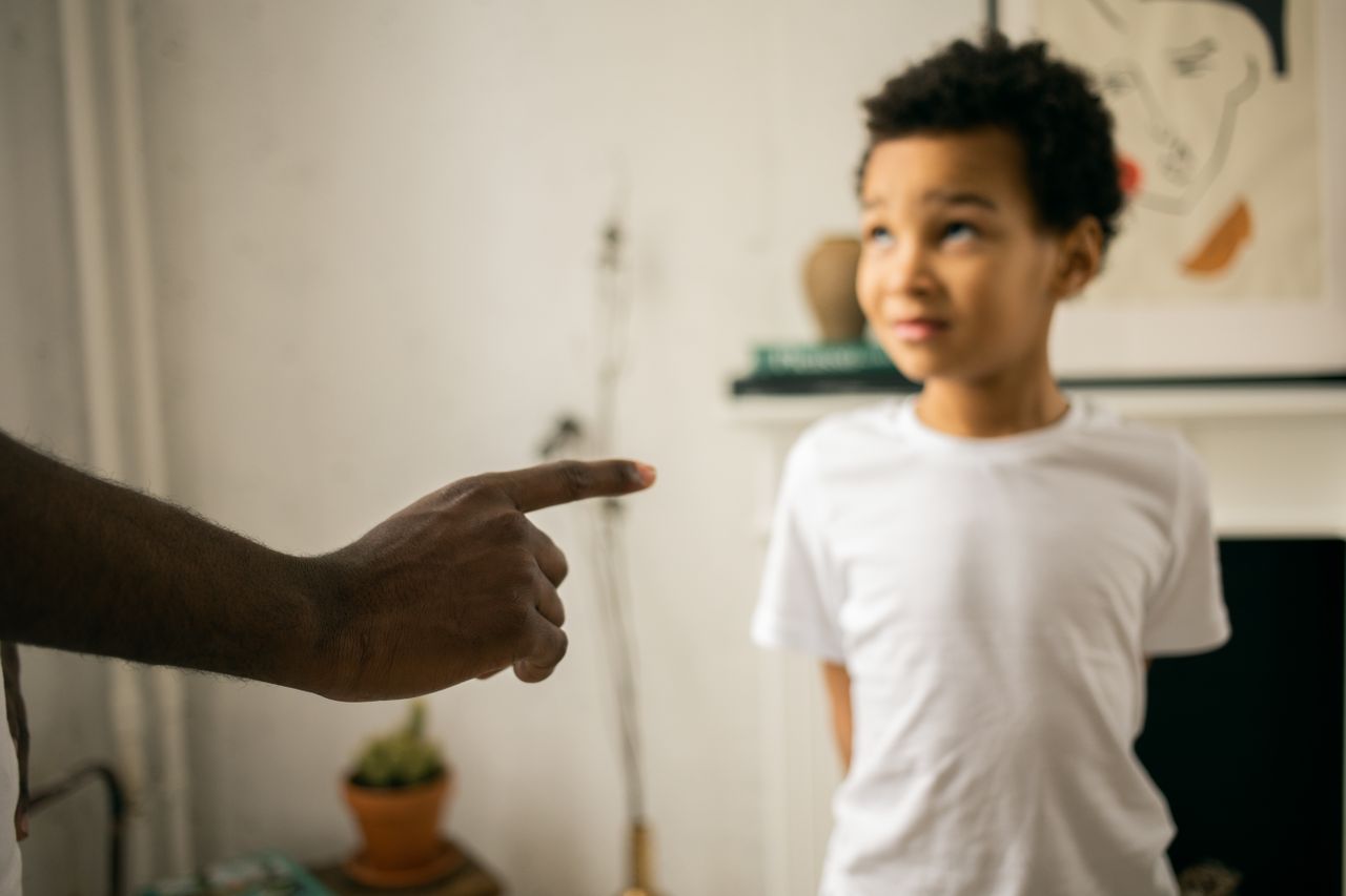 Cara Menegur Anak Tanpa Kekerasan: 6 Langkah yang Bisa Ibu Coba