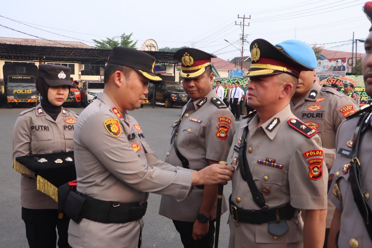 Kapolres Lahat Pimpin Sertijab 11 Pejabat, AKP Redho Agus Suhendra Jabat Kasat Reskrim