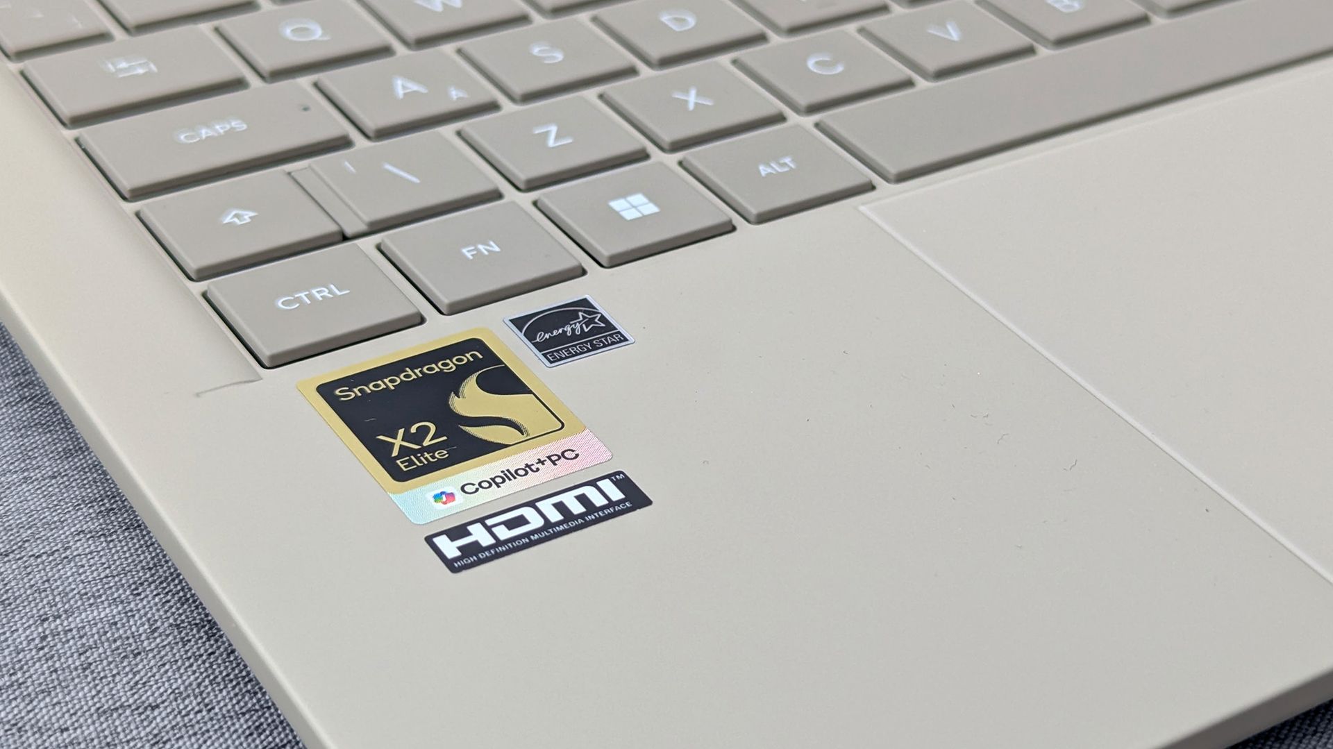Snapintosh Jalankan macOS 27 di Chip Snapdragon X2 Elite