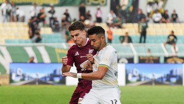 Gol Bunuh Diri Yuran Fernandes Bawa PSM Makassar Kalahkan Persebaya 1-0