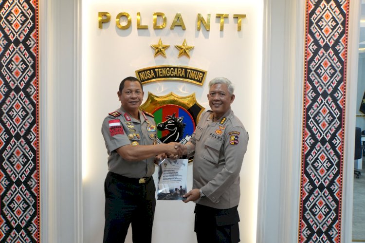 Kapolda NTT Terima Hasil Penelitian Puslitbang Polri, Fokus Perbaikan Kinerja dan Pelayanan Warga