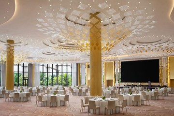 The St. Regis Jakarta, Hotel MICE Mewah dengan Paket Wisata Budaya