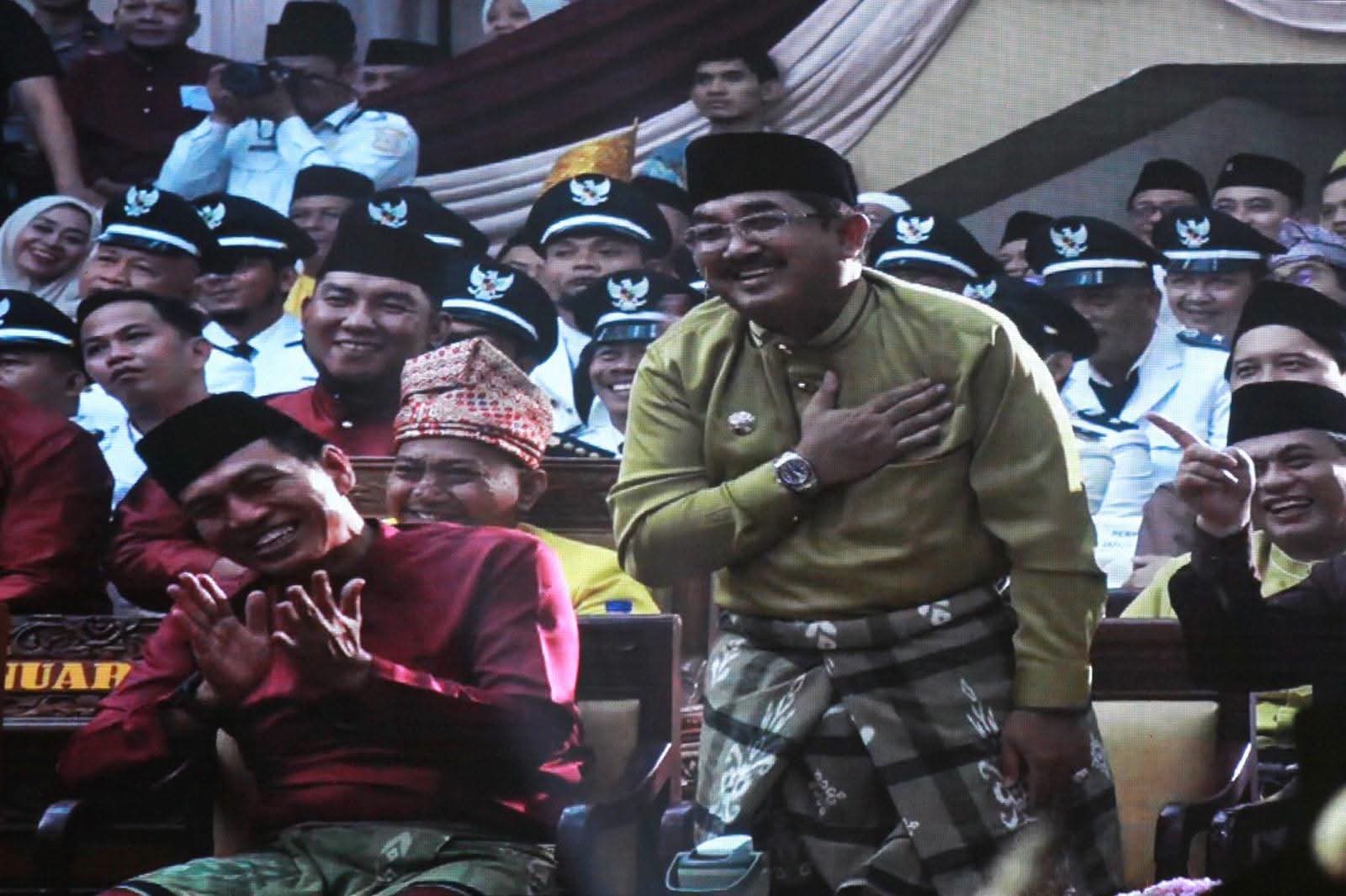 Bupati Anwar Sadat Hadiri Hari Jadi Tanjung Jabung Timur ke-27, Soroti Sinergi Antardaerah di Jambi