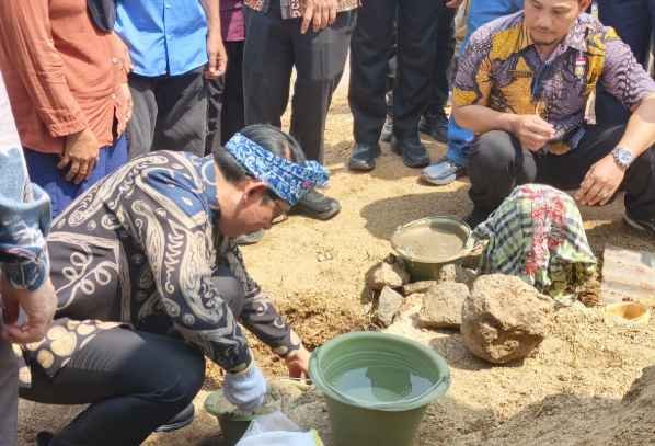 Pemkot Bengkulu Mulai Bedah 58 Rumah Tidak Layak Huni di 8 Kecamatan, Tiap Penerima Dapat Rp 20 Juta