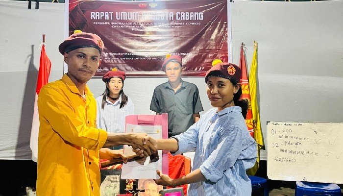 Maria Regina Tipa Terpilih Ketua PMKRI Cabang Ende, Perempuan Kedua dalam Sejarah Organisasi