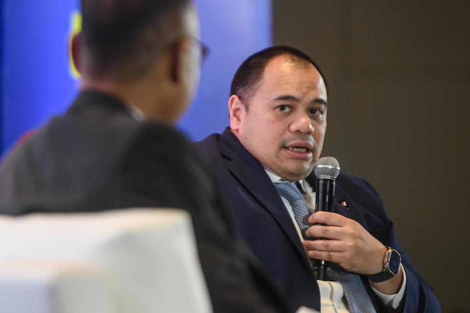 Danantara Mulai Borong Saham BUMN di Tengah Bursa Tertekan Imbas MSCI