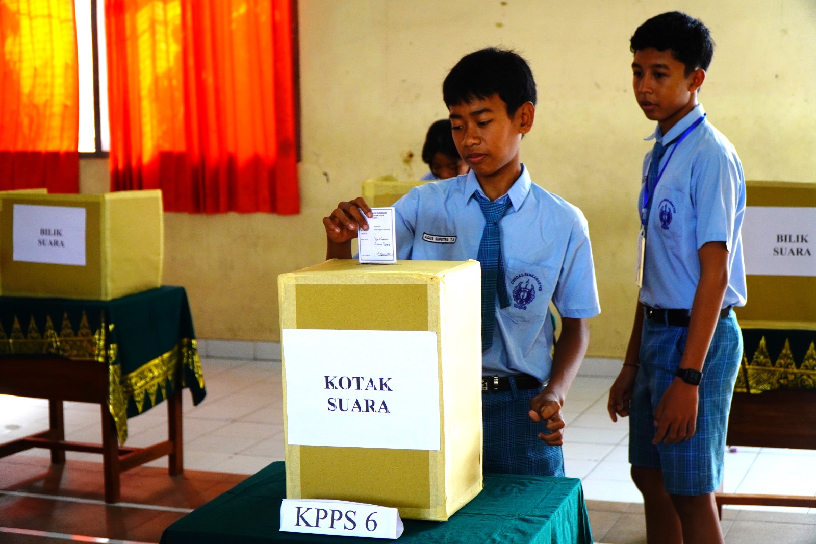 38.783 Pemilih Pemula di Tabanan Nyoblos Serentak di 313 TPS, Bupati Sanjaya Apresiasi Pemilos 2026