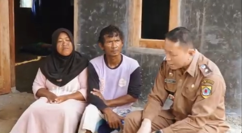 Dinperwaskim Brebes Monitoring Bedah Rumah di Losari, Dorong Hunian Layak bagi Warga