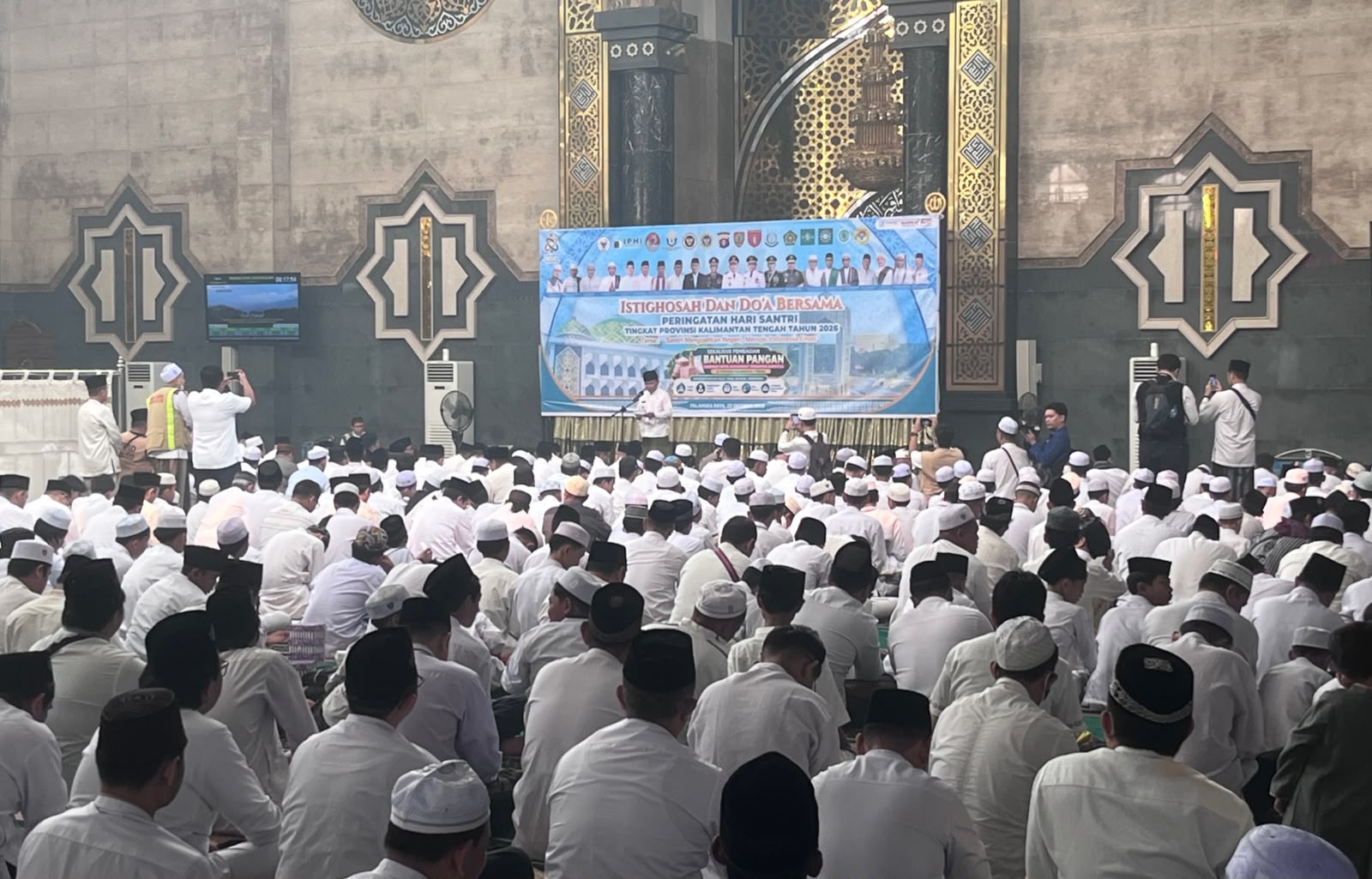 Hari Santri 2026 di Kalteng Ditutup Istighosah dan Doa Bersama, 5.000 Paket Bantuan untuk Marbot hingga Guru Ngaji
